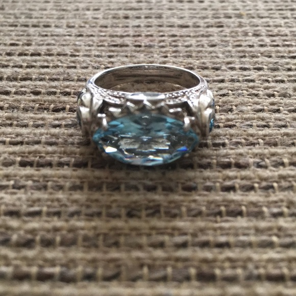 Gorgeous accent ring - Picture 3 of 8